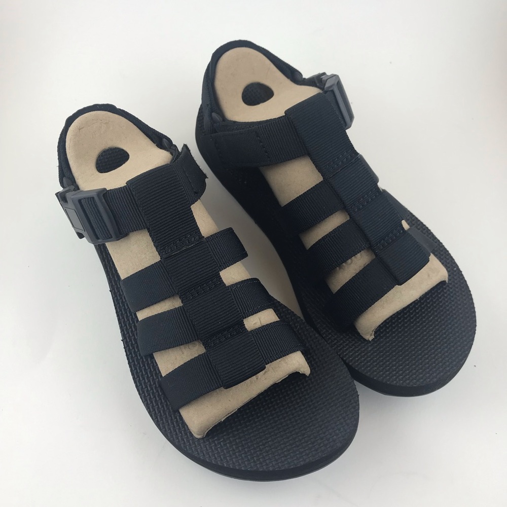 NIB Teva Dorado Sandal